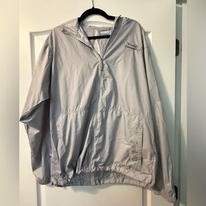 Columbia Men's Light Gray Packable Windbreaker Jacket